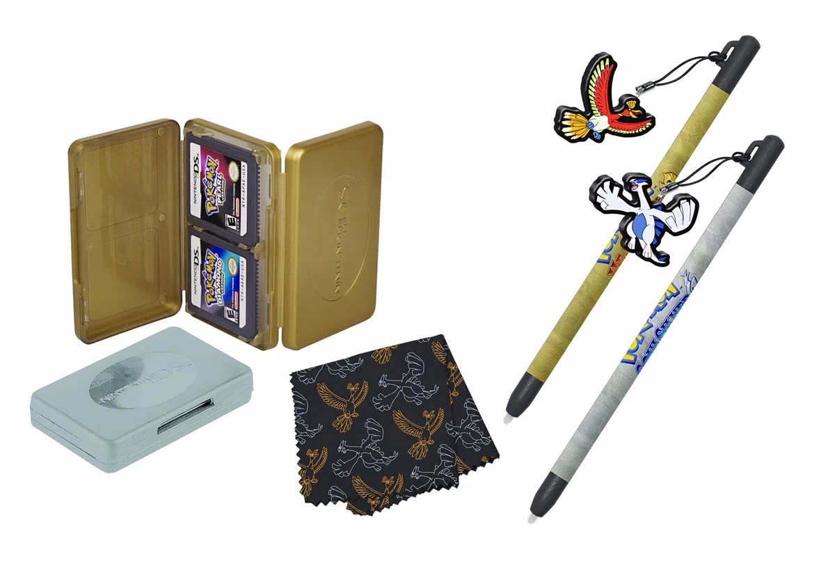 Nintendo Licensed Pokemon HeartGold and SoulSilver Basics Accessory Kit (DSi, DS Lite) [Importación inglesa]